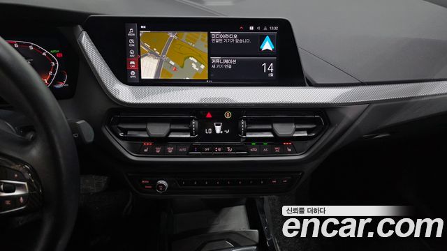 BMW 1 Series (F40) 120i Sports 2022 — фото 13