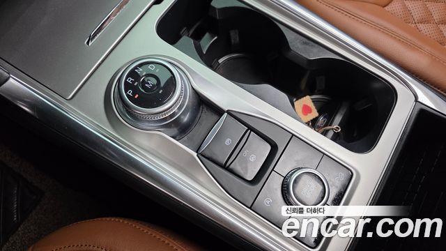 Ford Explorer (VI) 2.3 LimIted 4WD 2020 — фото 9