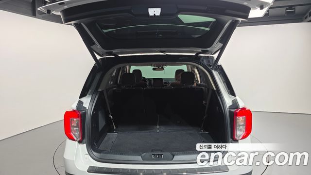 Ford Explorer (VI) 2.3 LimIted 4WD 2020 — фото 20