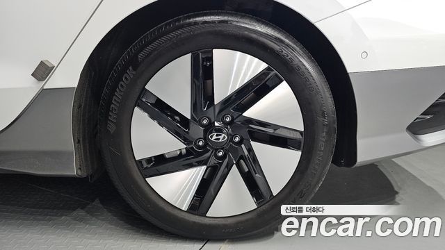Hyundai Ioniq 6 Long Range Prestige 2023 — фото 21
