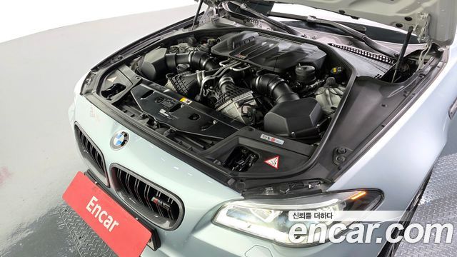 BMW M5 (F10) M5 Sedan 2016 — фото 6