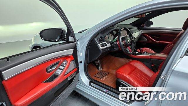 BMW M5 (F10) M5 Sedan 2016 — фото 10