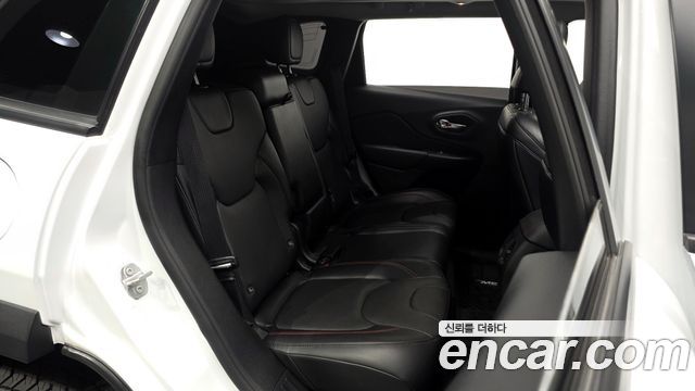 Jeep Cherokee (KL) 3.2 Trailhawk AWD 2021 — фото 15