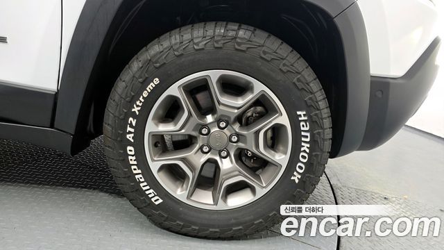 Jeep Cherokee (KL) 3.2 Trailhawk AWD 2021 — фото 27