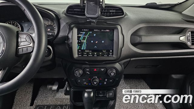 Jeep Renegade 2.4 Limited 2019 — фото 16