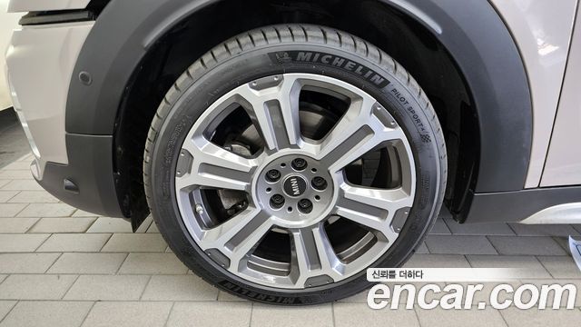 MINI Cooper S Countryman ALL4 Classic 2nd 2022 — фото 5