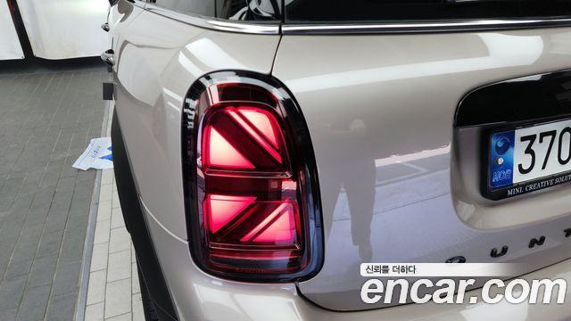 MINI Cooper S Countryman ALL4 Classic 2nd 2022 — фото 23