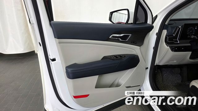 Kia Sportage (V) Diesel 2.0 2WD Signature 2022 — фото 24