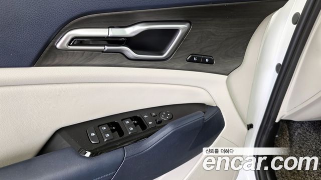 Kia Sportage (V) Diesel 2.0 2WD Signature 2022 — фото 28