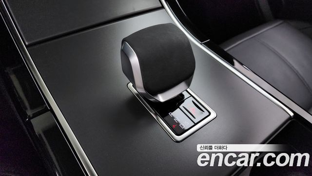 Land Rover Range Rover Velar 2.0 P250 Dynamic SE 2025 — фото 9