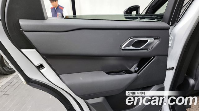 Land Rover Range Rover Velar 2.0 P250 Dynamic SE 2025 — фото 25