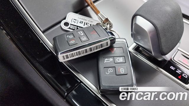 Land Rover Range Rover Velar 2.0 P250 Dynamic SE 2025 — фото 29