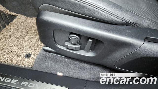 Land Rover Range Rover Velar 2.0 P250 Dynamic SE 2025 — фото 30