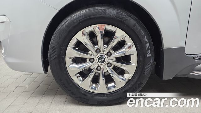 KG Mobility (SsangYong) Korando Turismo 4WD Chateau 9-seater High-Limousine 2016 — фото 5