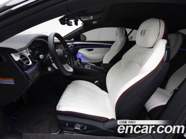 Bentley Continental GT (III) 4.0 GT Azure 2024 — фото 10