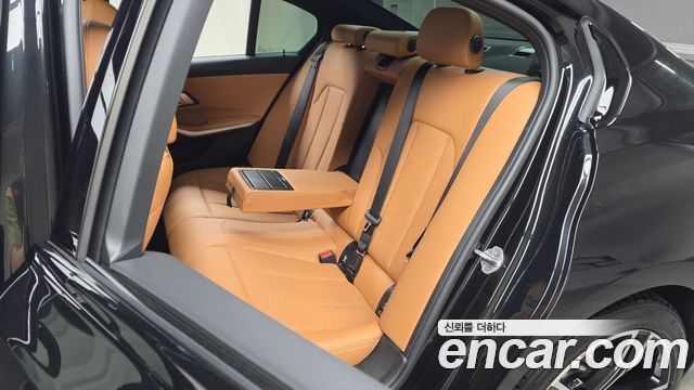 BMW 3 Series (G20) 320i M Sport 2025 — фото 12