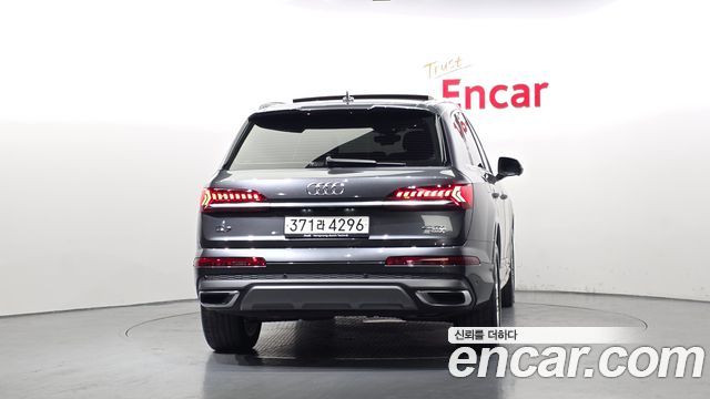 Audi Q7 (4M) 45 TDI Quattro Premium 2022 — фото 4