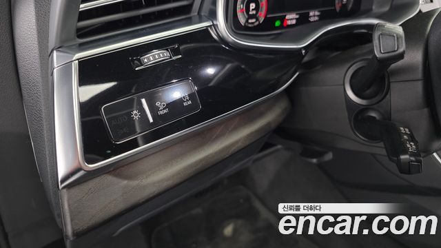 Audi Q7 (4M) 45 TDI Quattro Premium 2022 — фото 18