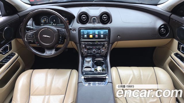 Jaguar XJ 3.0D Premium Luxury LWB X351 2016 — фото 7