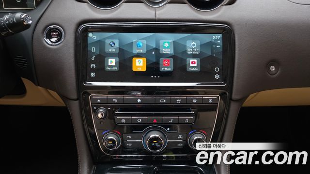 Jaguar XJ 3.0D Premium Luxury LWB X351 2016 — фото 14