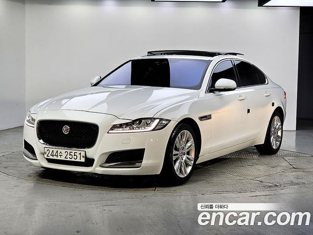Jaguar XF (X260) 20d Portfolio