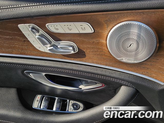 Mercedes-Benz E-Class (W213) E300 4MATIC Exclusive 2020 — фото 10