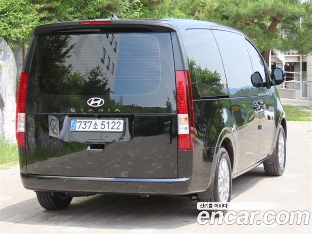 Hyundai Staria HEV 1.6T Tourer 11-Seater Modern 2026 — фото 3
