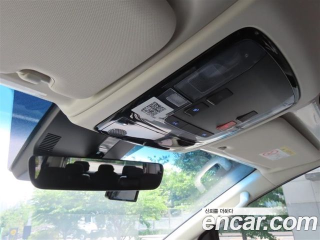 Hyundai Staria HEV 1.6T Tourer 11-Seater Modern 2026 — фото 10