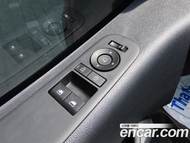 Hyundai Staria HEV 1.6T Tourer 11-Seater Modern 2026 — фото 16