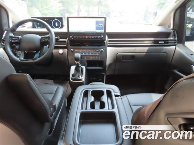 Hyundai Staria HEV 1.6T Tourer 11-Seater Modern 2026 — фото 19