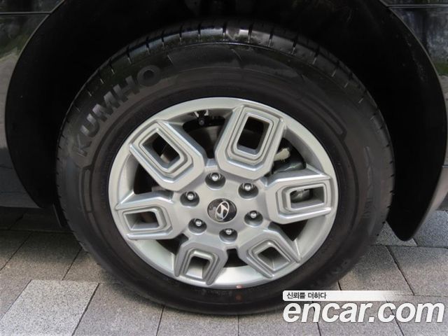 Hyundai Staria HEV 1.6T Tourer 11-Seater Modern 2026 — фото 21