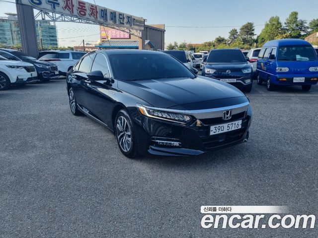 Honda Accord (X) 2.0 Hybrid Touring 2018 — фото 3