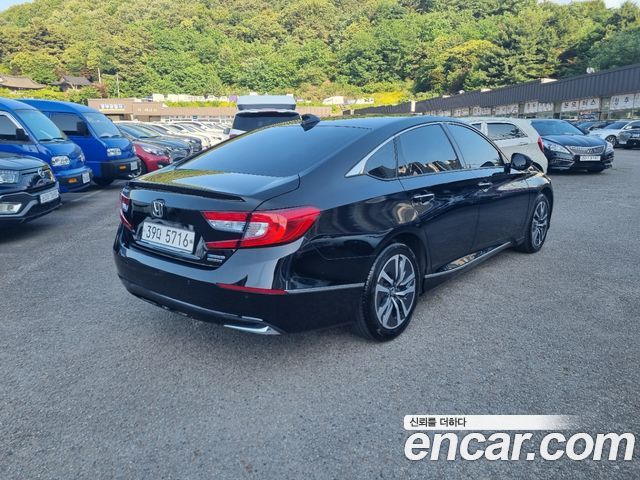 Honda Accord (X) 2.0 Hybrid Touring 2018 — фото 5
