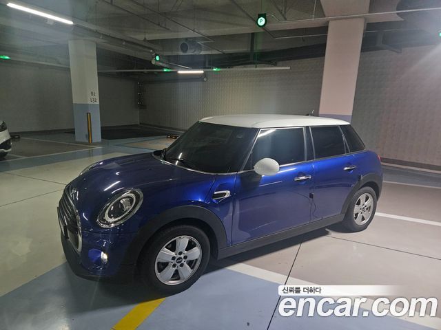 MINI Cooper 5Door Standard 3rd 2019 — фото 2