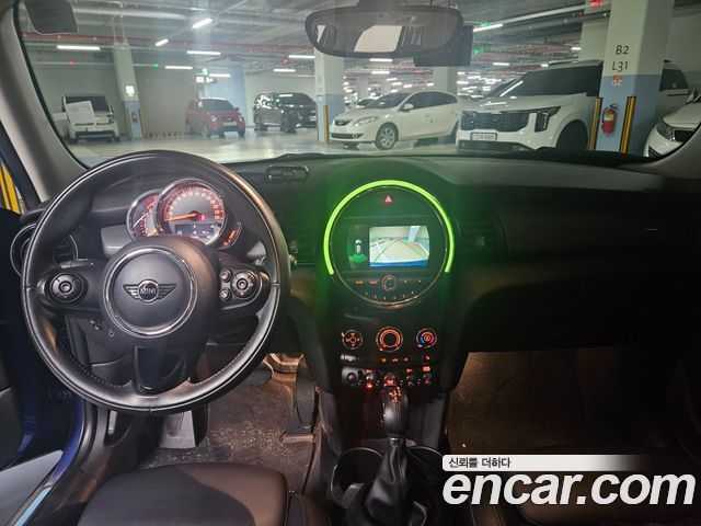 MINI Cooper 5Door Standard 3rd 2019 — фото 10