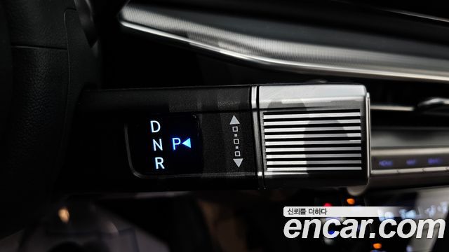 Hyundai Grandeur (GN7) 3.5 Gasoline 2WD Exclusive 2023 — фото 9