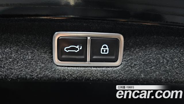 Hyundai Grandeur (GN7) 3.5 Gasoline 2WD Exclusive 2023 — фото 20