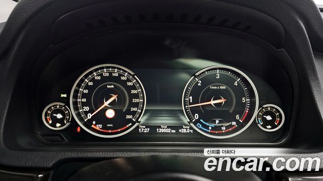 BMW 5 Series GT (F07) GT 30d xDrive 2015 — фото 8