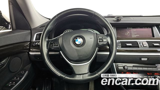 BMW 5 Series GT (F07) GT 30d xDrive 2015 — фото 12