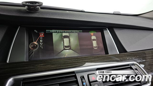 BMW 5 Series GT (F07) GT 30d xDrive 2015 — фото 15