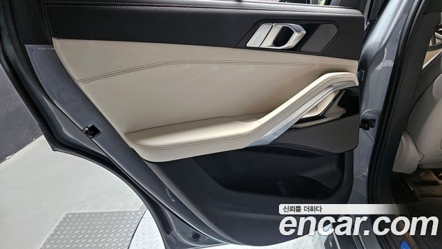 BMW X6 (G06) xDrive40d M Sport Online Exclusive 2026 — фото 25