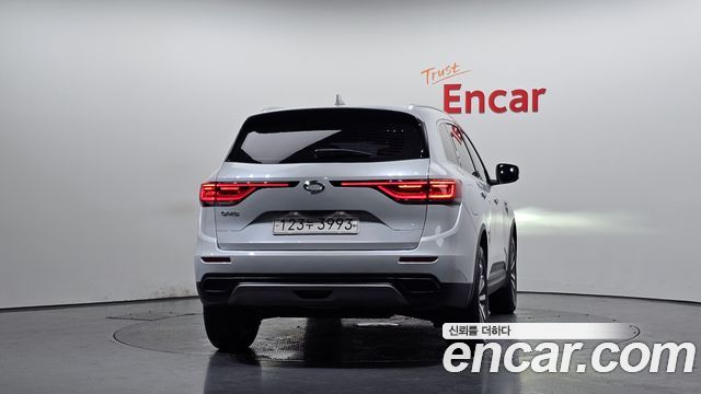 Renault Korea QM6 2.0 LPe LE Signature 2WD 2022 — фото 4