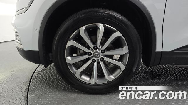 Renault Korea QM6 2.0 LPe LE Signature 2WD 2022 — фото 5