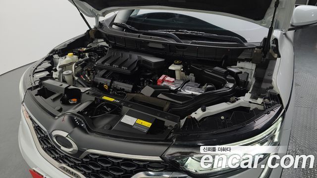 Renault Korea QM6 2.0 LPe LE Signature 2WD 2022 — фото 6