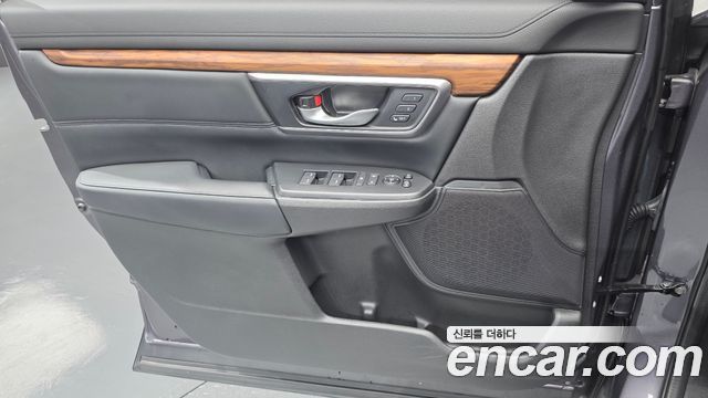 Honda CR-V (V) 2.0 Hybrid Touring 4WD 2021 — фото 24
