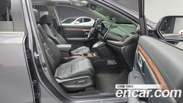 Honda CR-V (V) 2.0 Hybrid Touring 4WD 2021 — фото 26