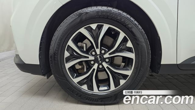 Kia Carnival (IV) Diesel 9-Seater Prestige 2023 — фото 5