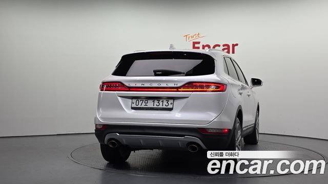 Lincoln MKC 2.0 AWD 2017 — фото 4