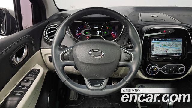 Renault Korea QM3 RE Signature 2019 — фото 12