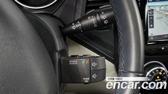 Renault Korea QM3 RE Signature 2019 — фото 13